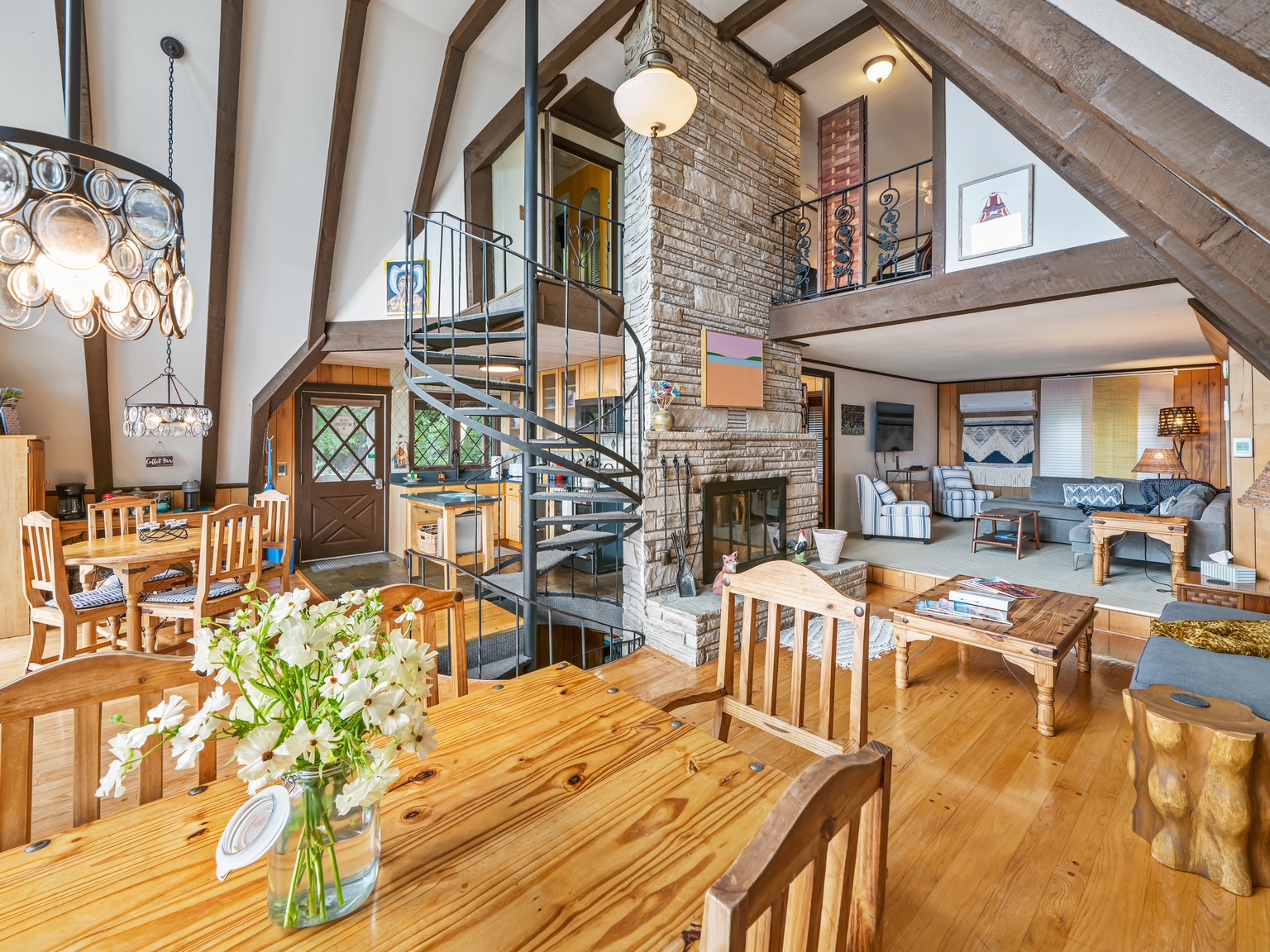 Open plan dining and living area